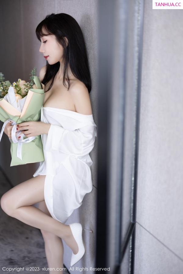 波巧酱  [XiuRen]高清写真图 2023.01.18 No.6153 波巧酱 丝袜美腿第4张图片